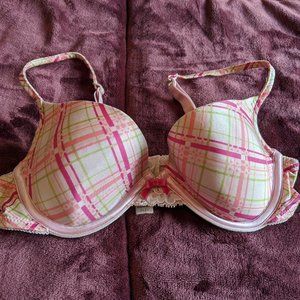 Pink 34B Wonderbra